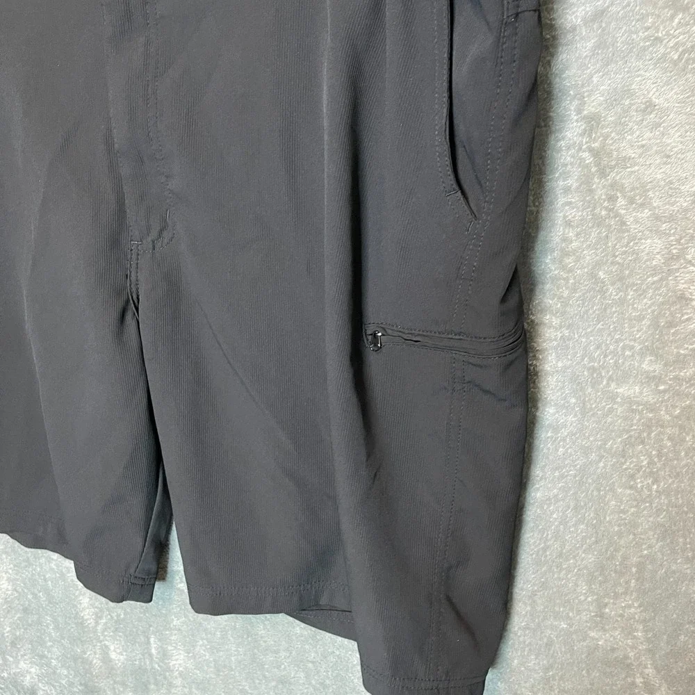 Wrangler Mens Size 46 Outdoor Performance Quick Dry Zip Cargo Short UPF Black